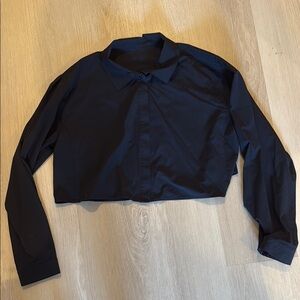ALO Yoga Black Cropped Button Down